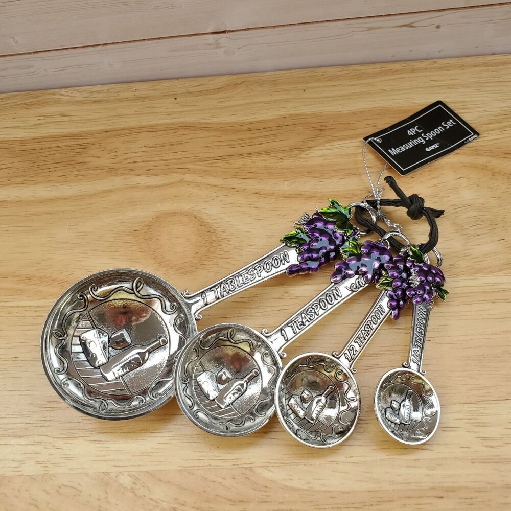 Decorative Grape Cluster Measuring Spoons Set With Whimsical Kitchen Charm